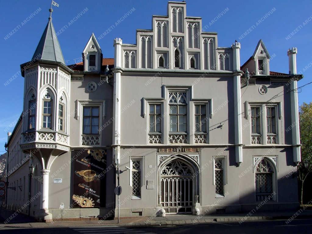 Épület - Szeged - A Fekete-ház