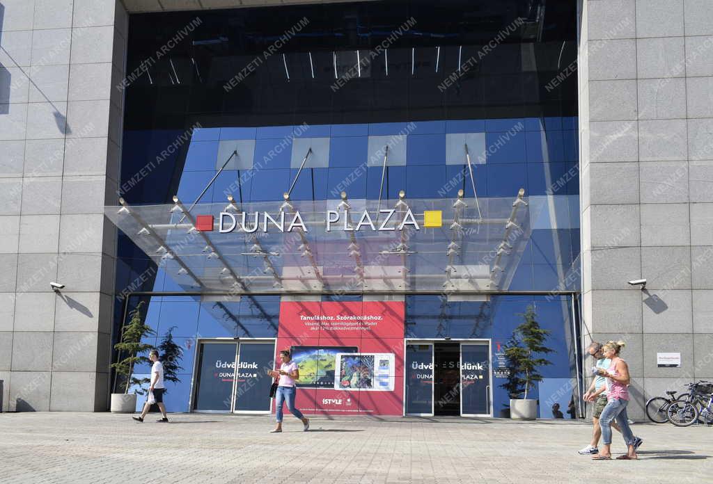Városkép - Budapest - Duna Plaza