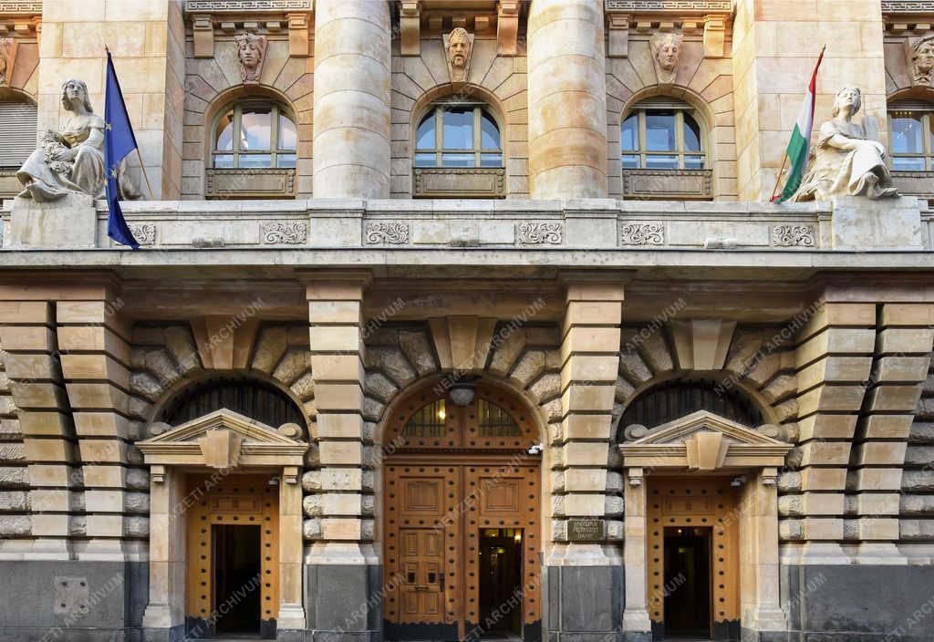 Városkép - Budapest - A Magyar Nemzeti Bank épülete