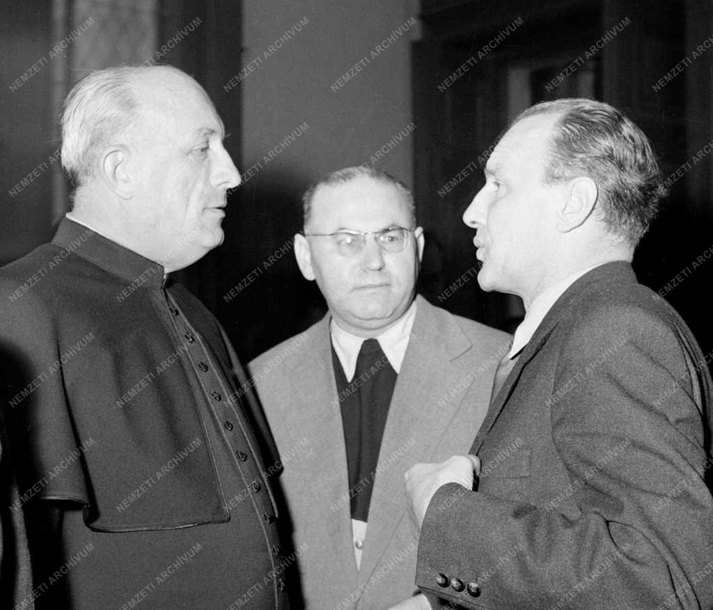 Belpolitika - Országgyűlés májusi ülésszaka
