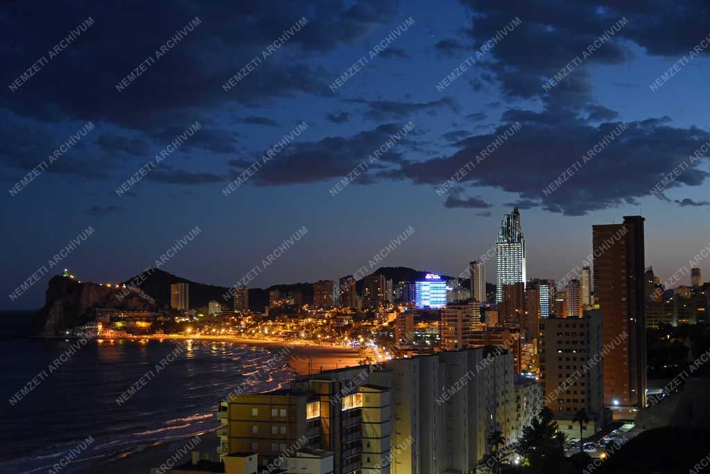 Idegenforgalom - Benidorm - A Poniente Beach
