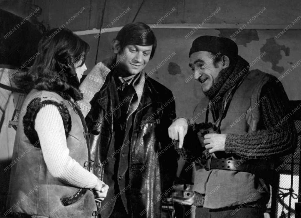 Filmforgatás - Új magyar kalandfilm - Egy óra múlva itt vagyok