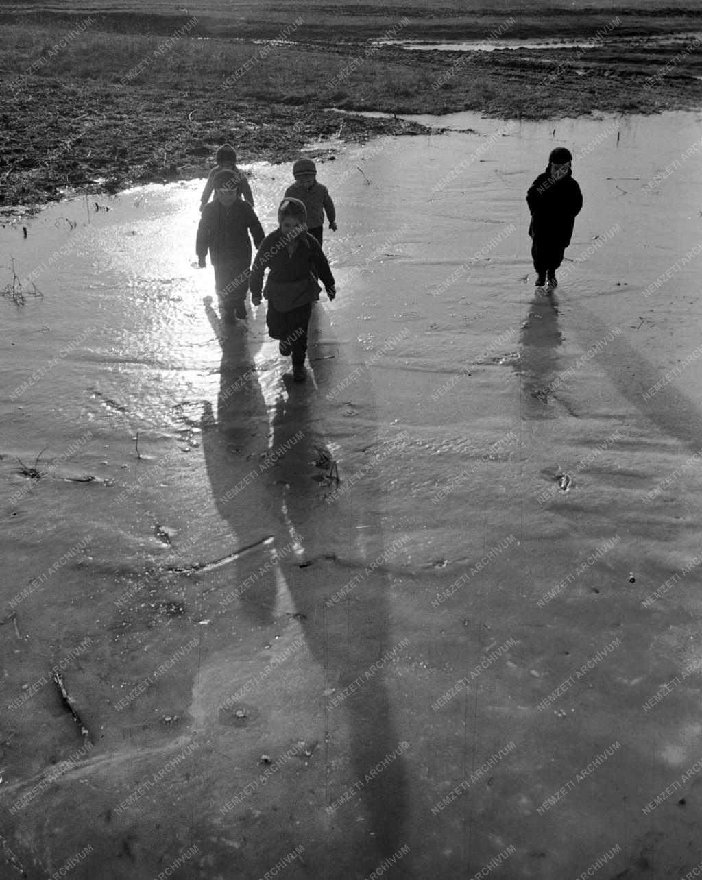 Gyerekek - Tanyai élet