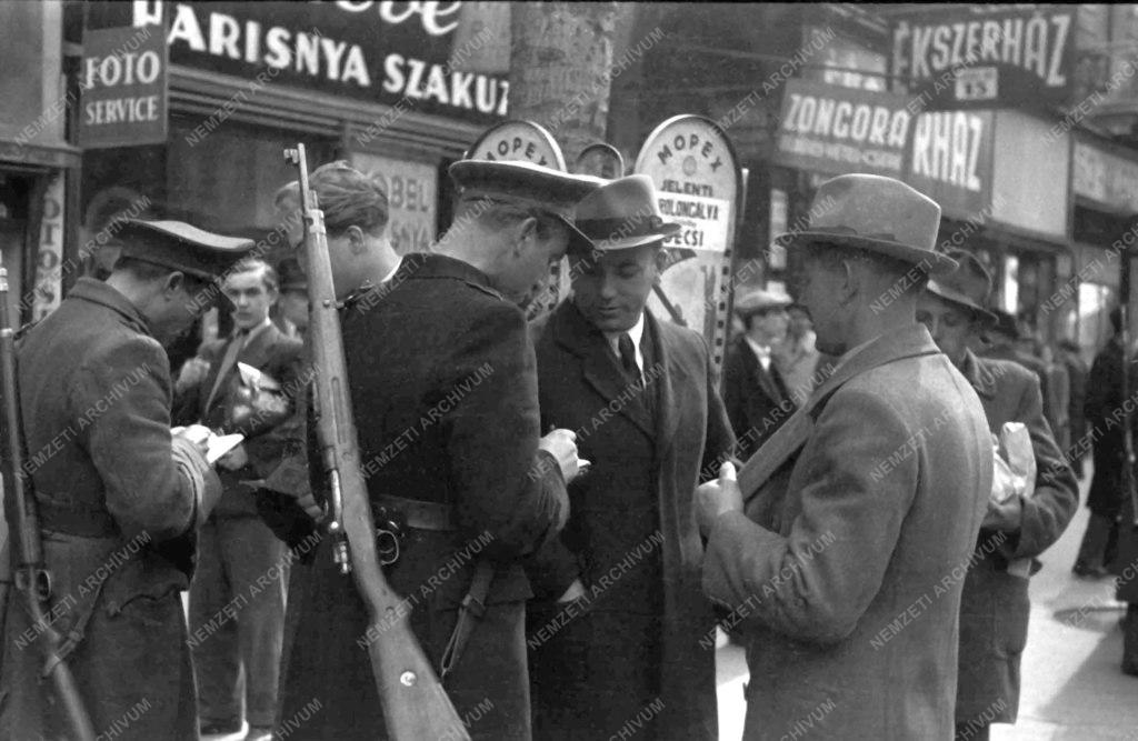 Rendőrség - Razzia a belvárosban