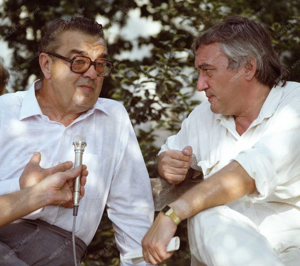 Média - Indul a független reggeli hírtelevízió