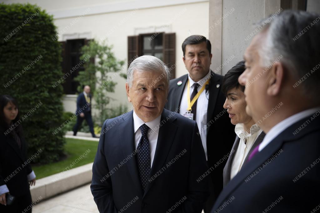 Orbán Viktor fogadta az üzbég elnököt