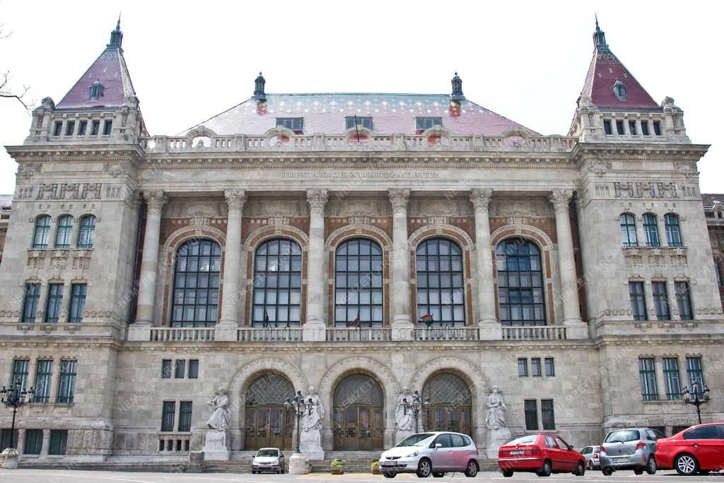 Oktatás - A Budapesti Műszaki és Gazdaságtudományi Egyetem