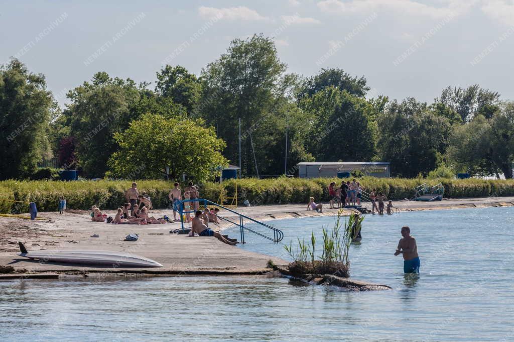 Tájkép - Balatonföldvár - Strand