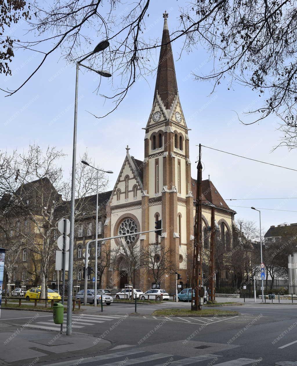 Egyház - Fasori Evangélikus templom