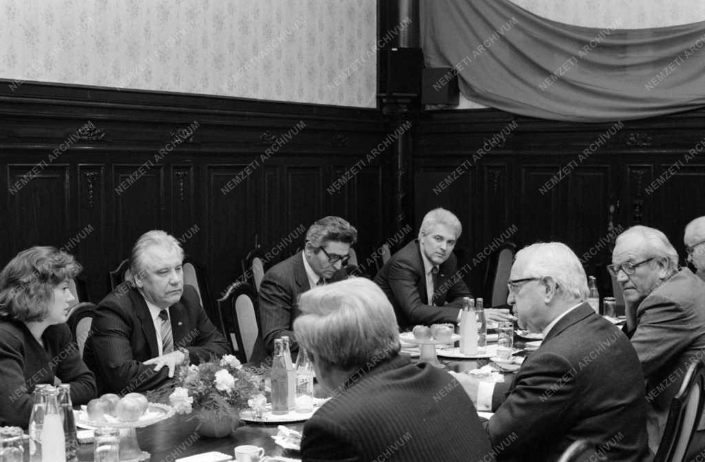 Külkapcsolat - Nyikolaj Danyilin Budapesten