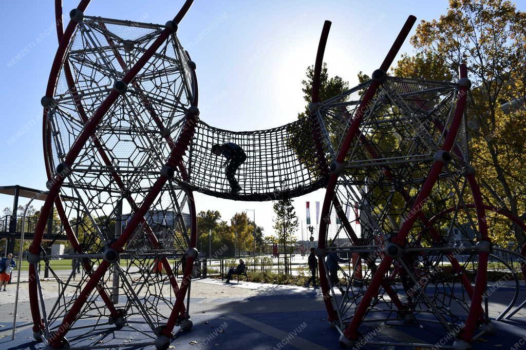 Szabadidő - Budapest - Puskás Aréna Park