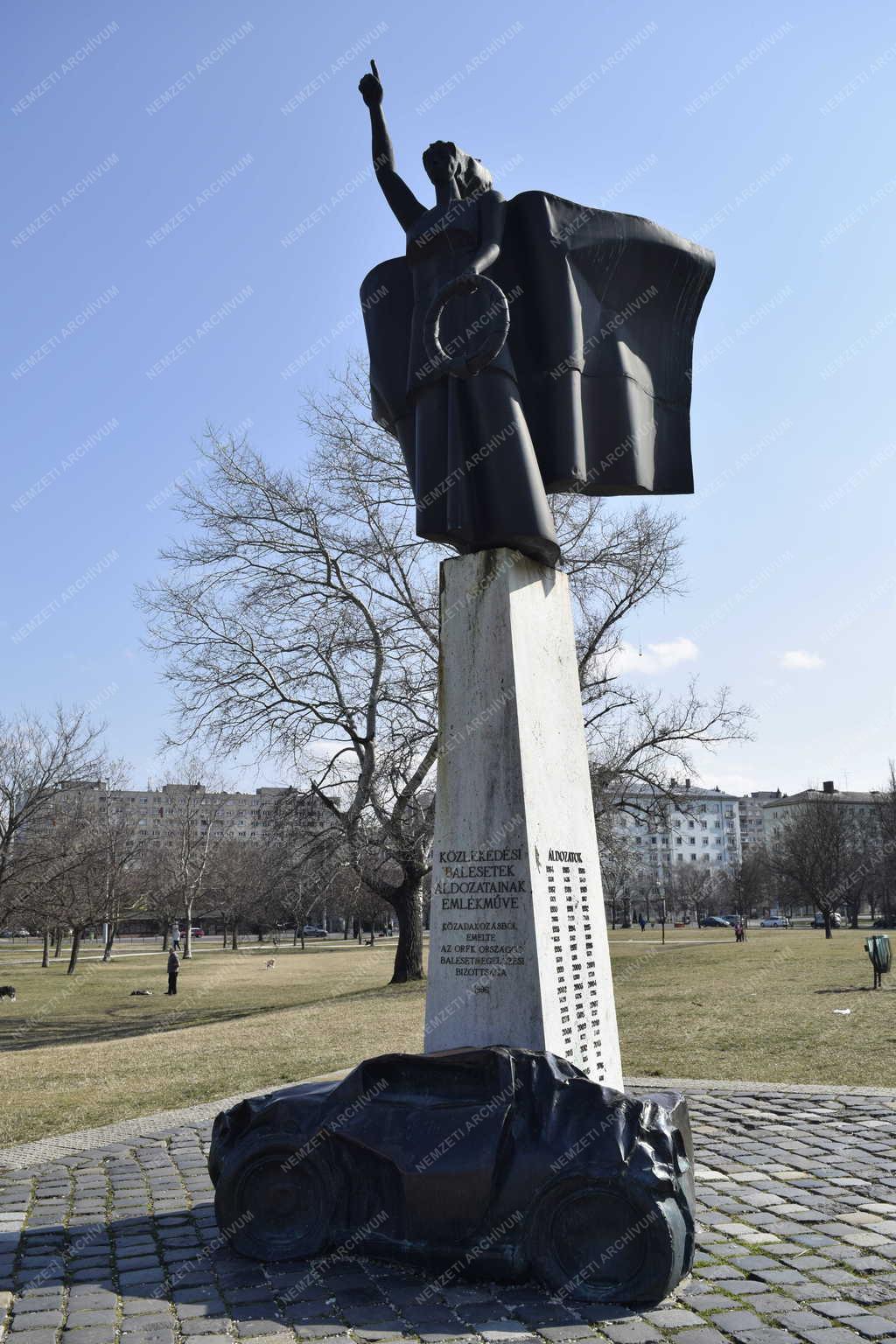 Városkép - Budapest - Klasszicista lakóház Óbudán