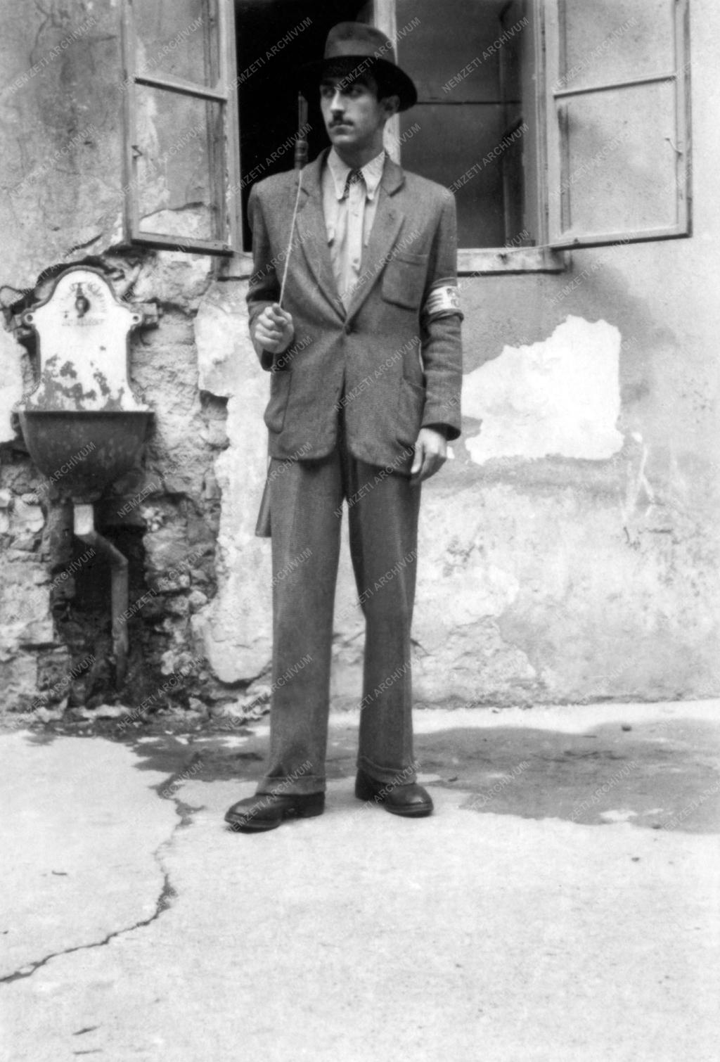 Rendvédelmi szervek - Rendőrség - Rendőr 1945-ben