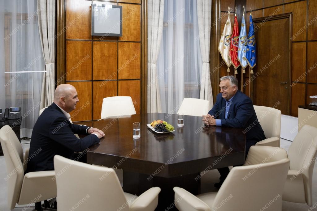 Orbán Viktor Ilie Bolojan román miniszterelnökkel tárgyalt
