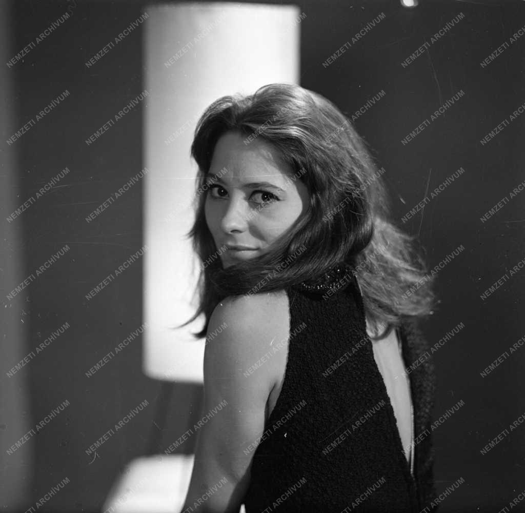 Színház - Agárdy Ilona színésznő