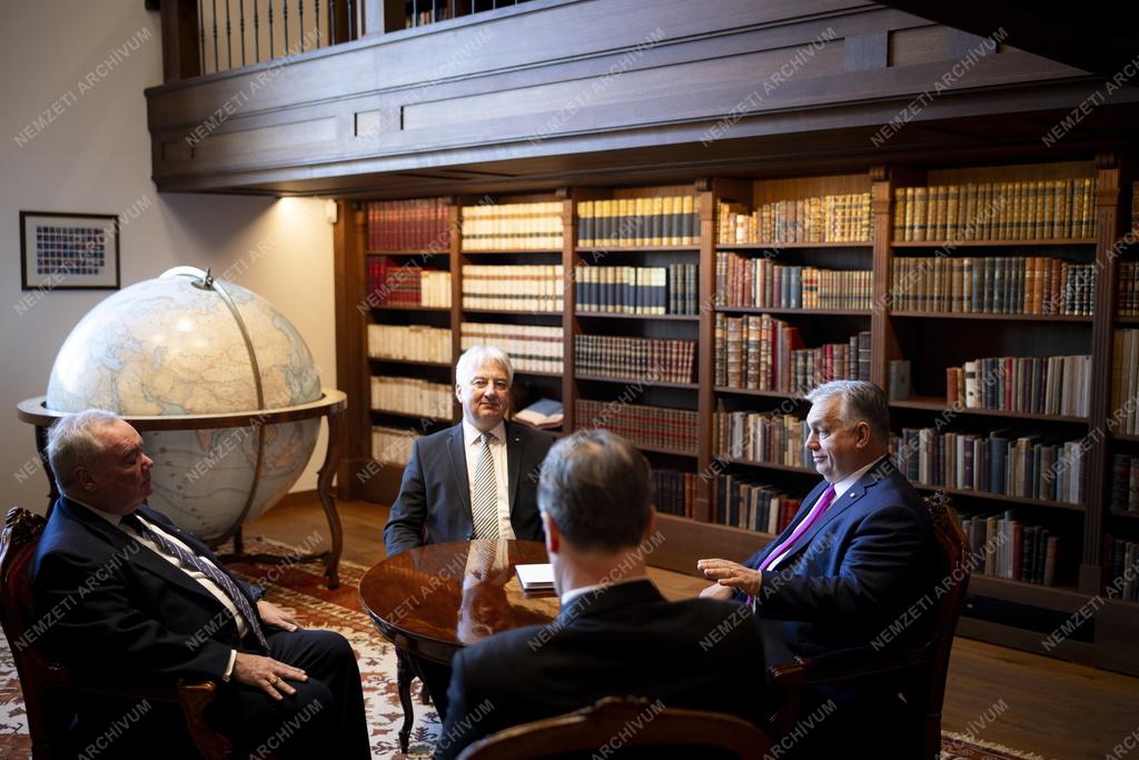 Orbán Viktor a Szuverén Máltai Lovagrend nagymesterével tárgyalt