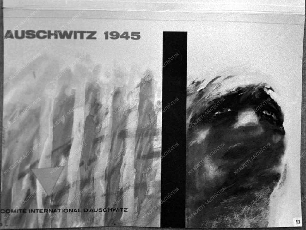 Kultúra - Plakátkiállítás - Maciej Urbaniec: Auschwitz 1945