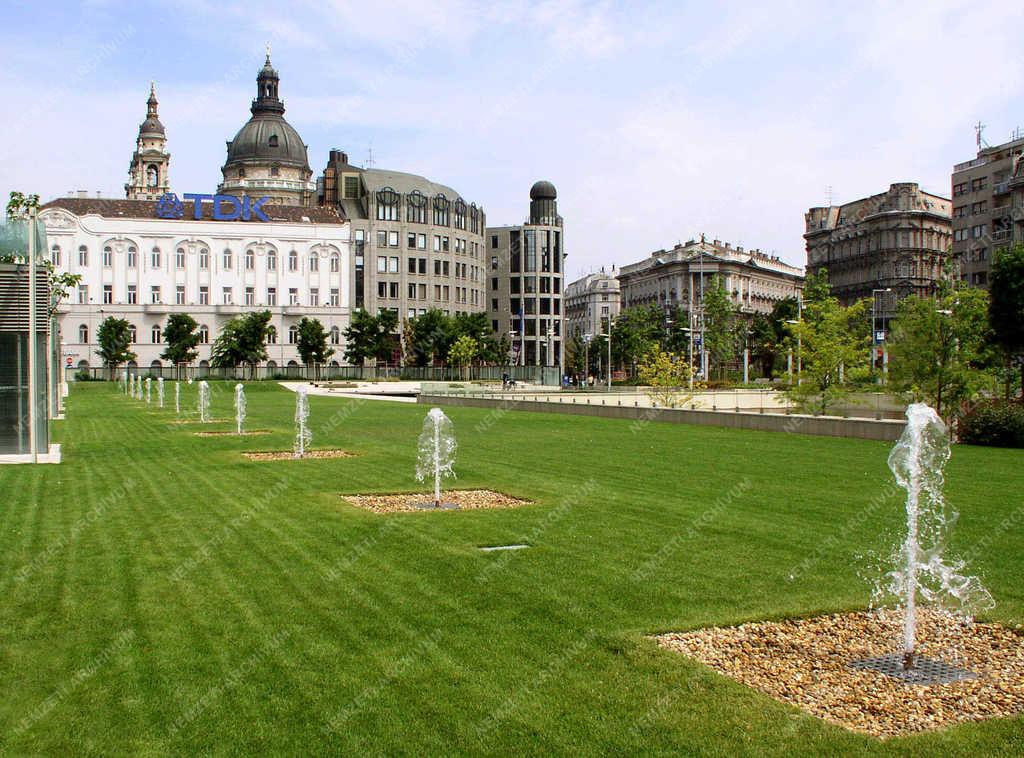 Budapesti városkép - Erzsébet tér