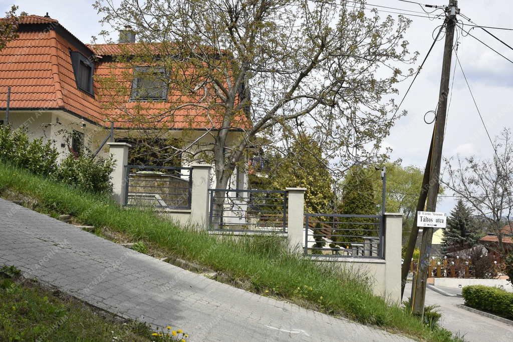 Városkép - Budapest - Meredek utcák - Táltos utca