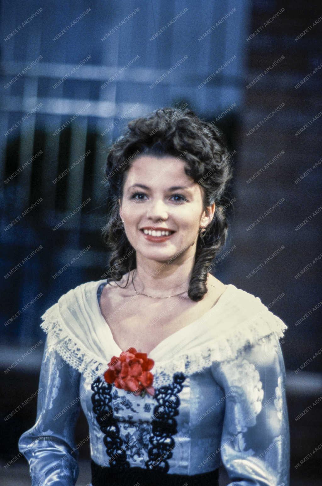 Kultúra - TV-film - Charley nénje
