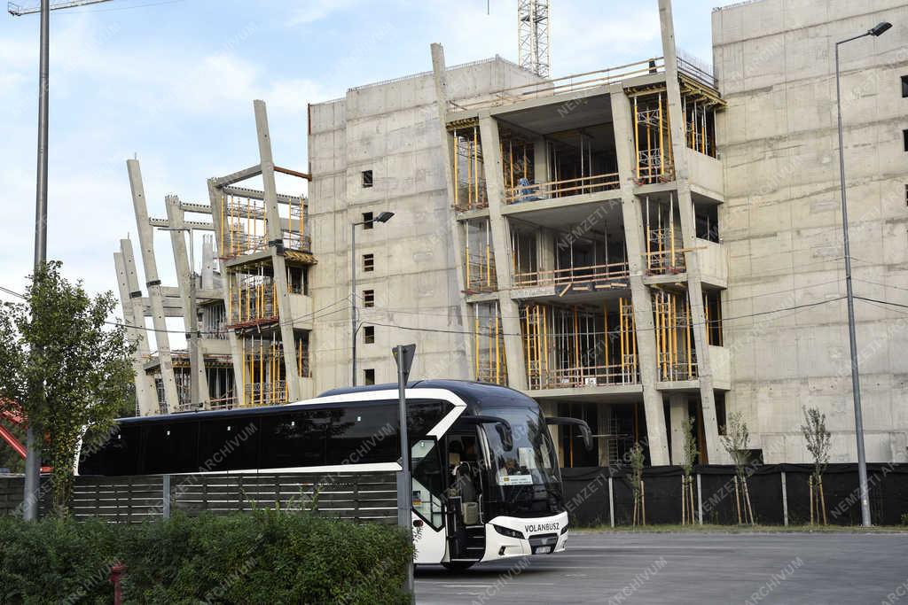 Építőipar - Budapest - Épül a Népliget kézilabdacsarnok