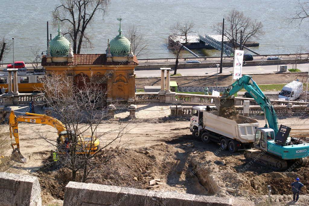 Városkép - Budapest - Megújul a Várkert Bazár
