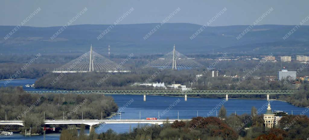 Városkép - Budapest - A Duna fővárosi északi hídjai