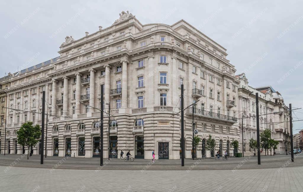 Épület - Budapest - Az Országgyűlés Irodaháza