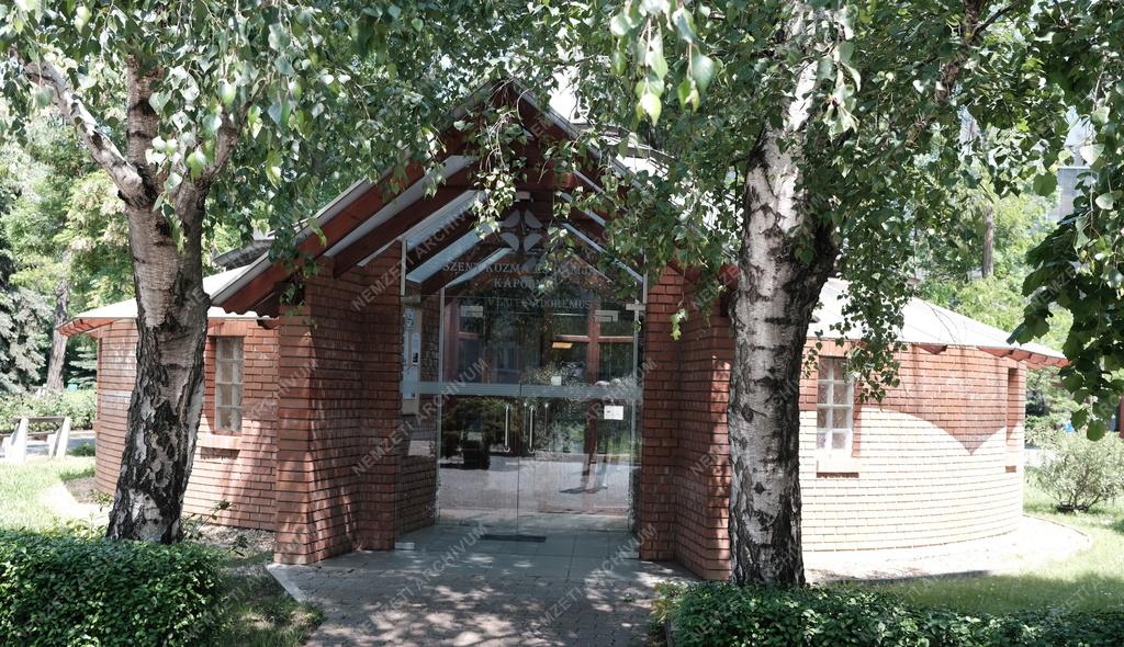 Egyház - Budapest - Szent Kozma és Szent Damján kórházkápolna