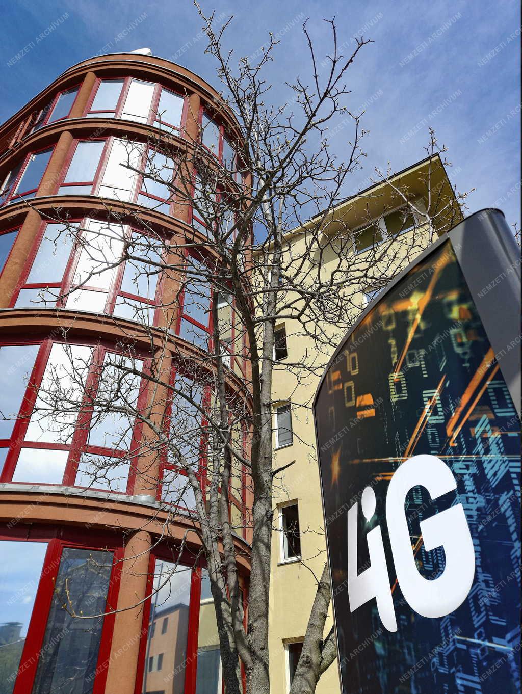 Informatika - Gazdaság - 4iG Nyrt.