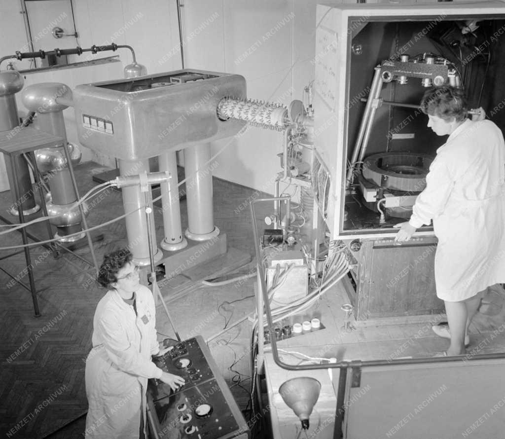 Tudományos kutatás - Jubilál a Debreceni Atommagkutató Inté