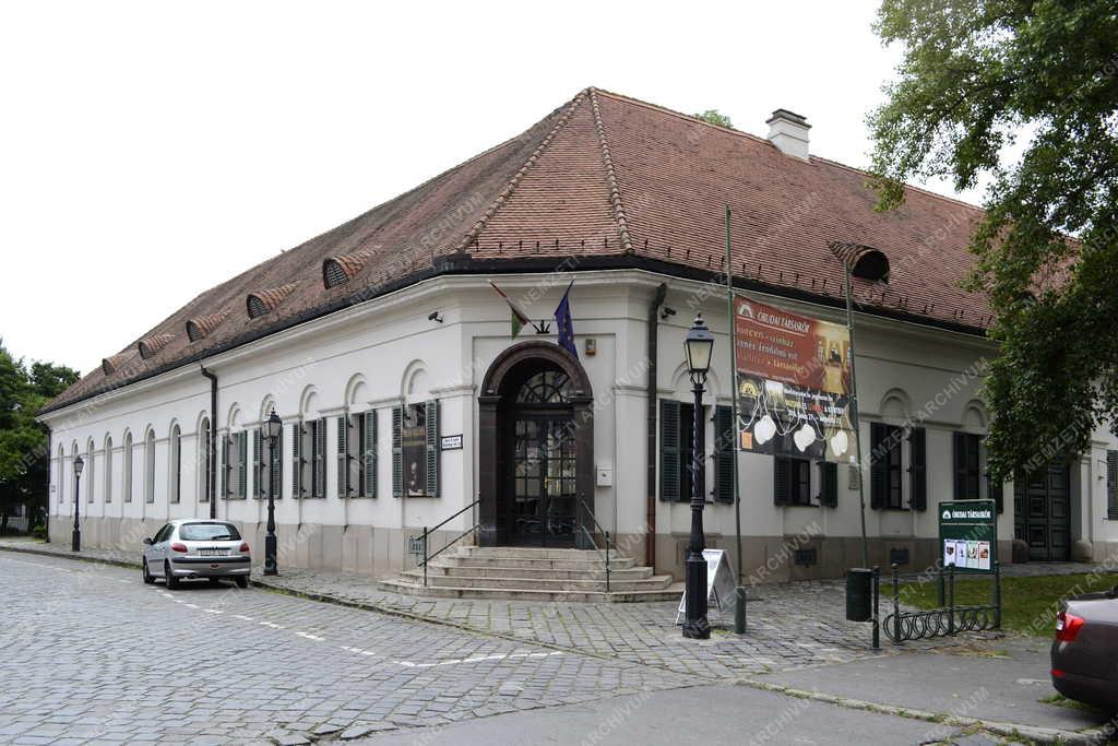 Épület - Budapest - Az Óbudai Társaskör épülete