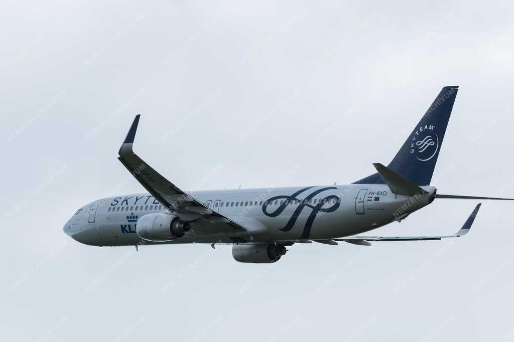 Légi közlekedés - Budapest - Liszt Ferenc Nemzetközi Repülőtér