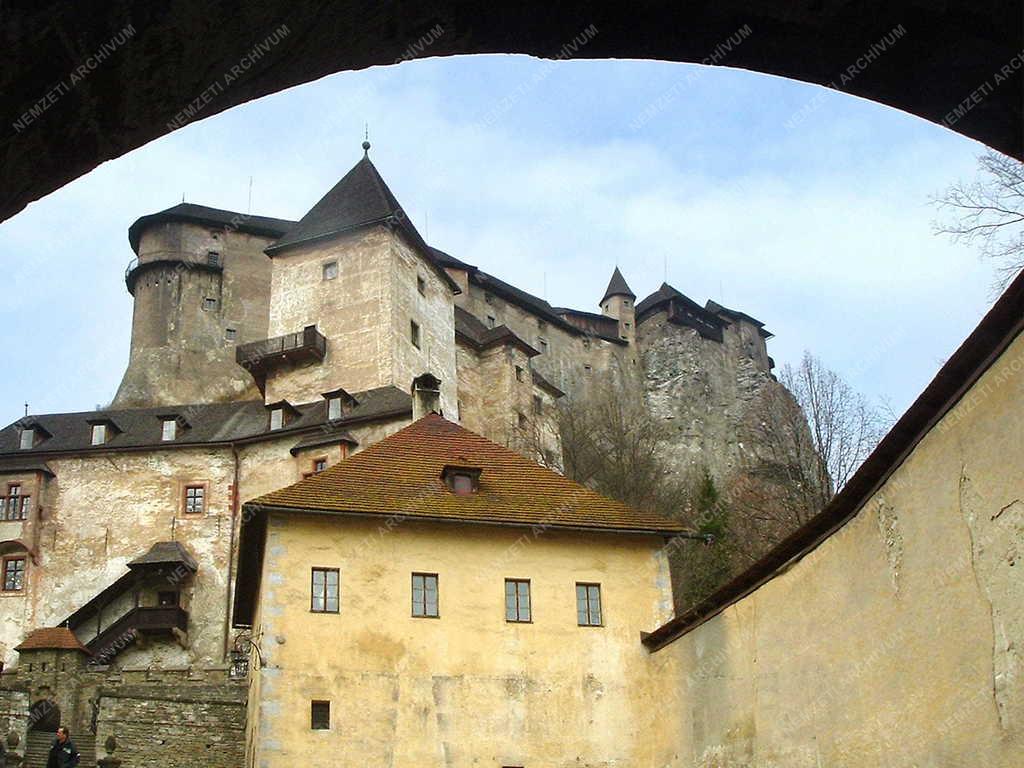 Szlovákia - Műemlék - Árva vára
