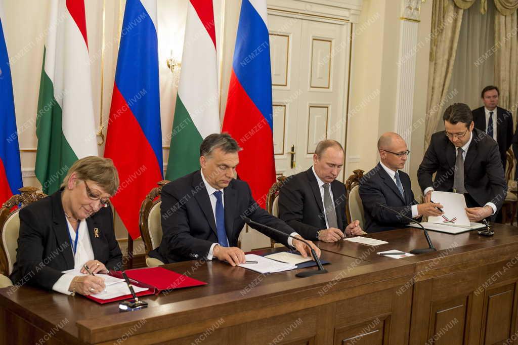 Orbán Viktor Moszkvában - Orosz-magyar nukleáris energiai megállapodást írtak alá