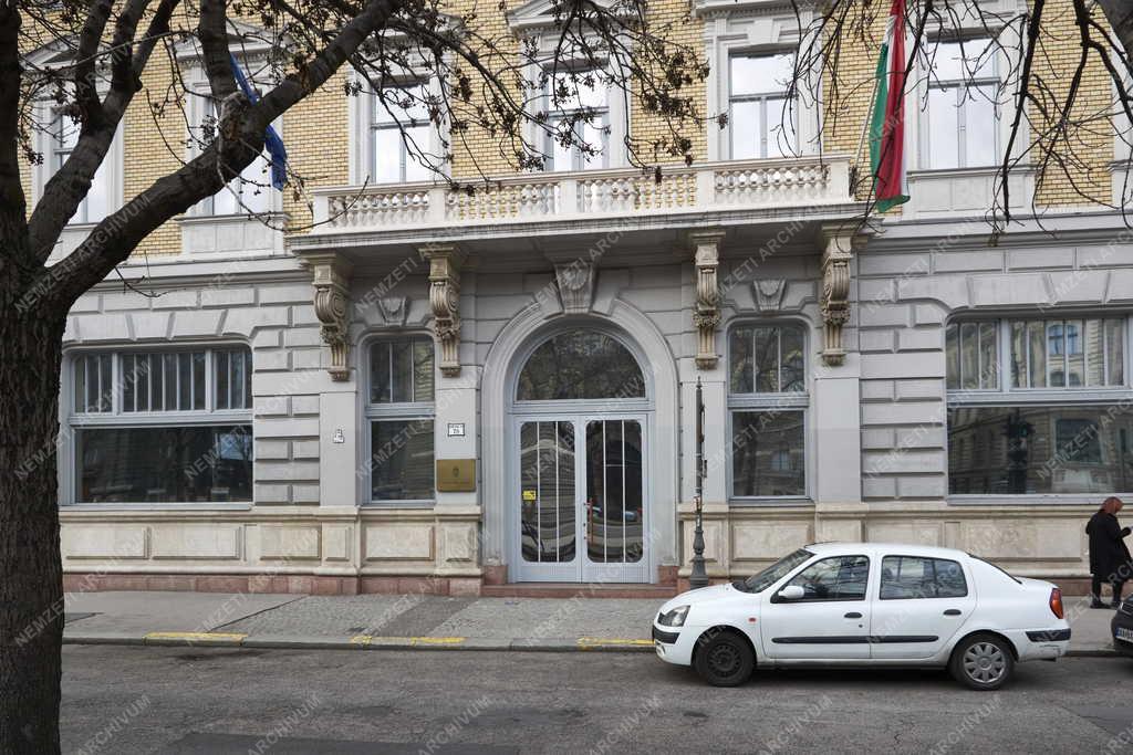 Közigazgatás - Budapest - Miniszterelnökség