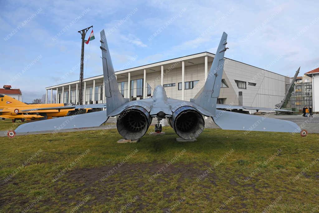 Kiállítás - Szolnok - RepTár