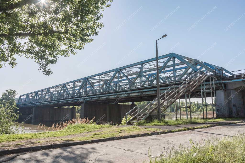Közlekedés - Budapest - Gubacsi híd