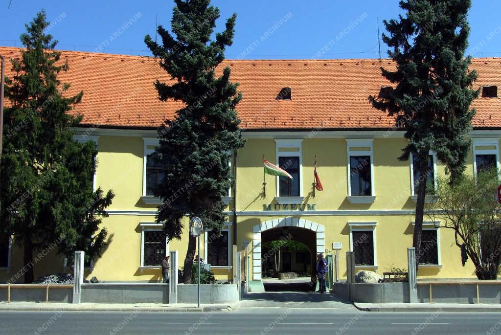Városkép - Esztergom - A Duna Múzeum épülete