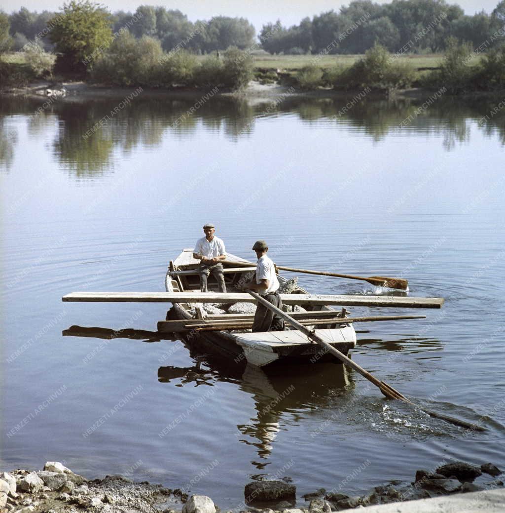 Tájkép - Ősz a Dunán