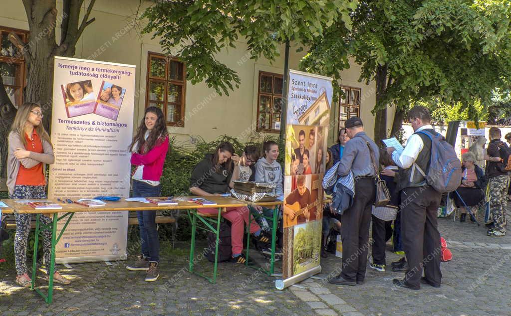 Rendezvény - Nagymaros - Nagymarosi Ifjusági Találkozó