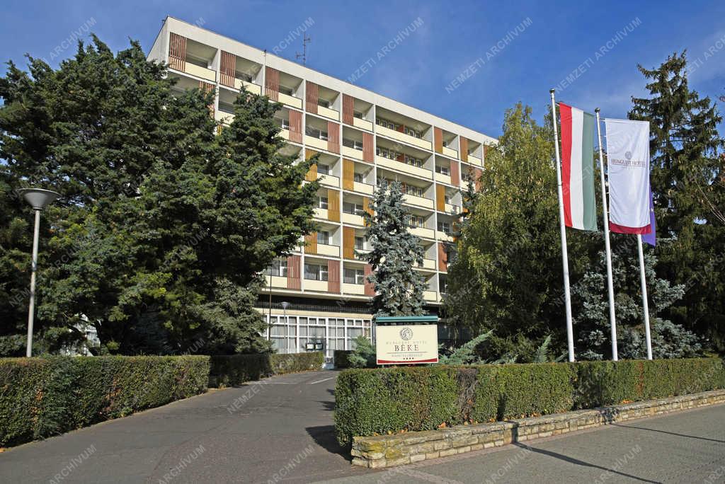 Idegenforgalom - Hajdúszoboszló - Hunguest Hotel Béke 