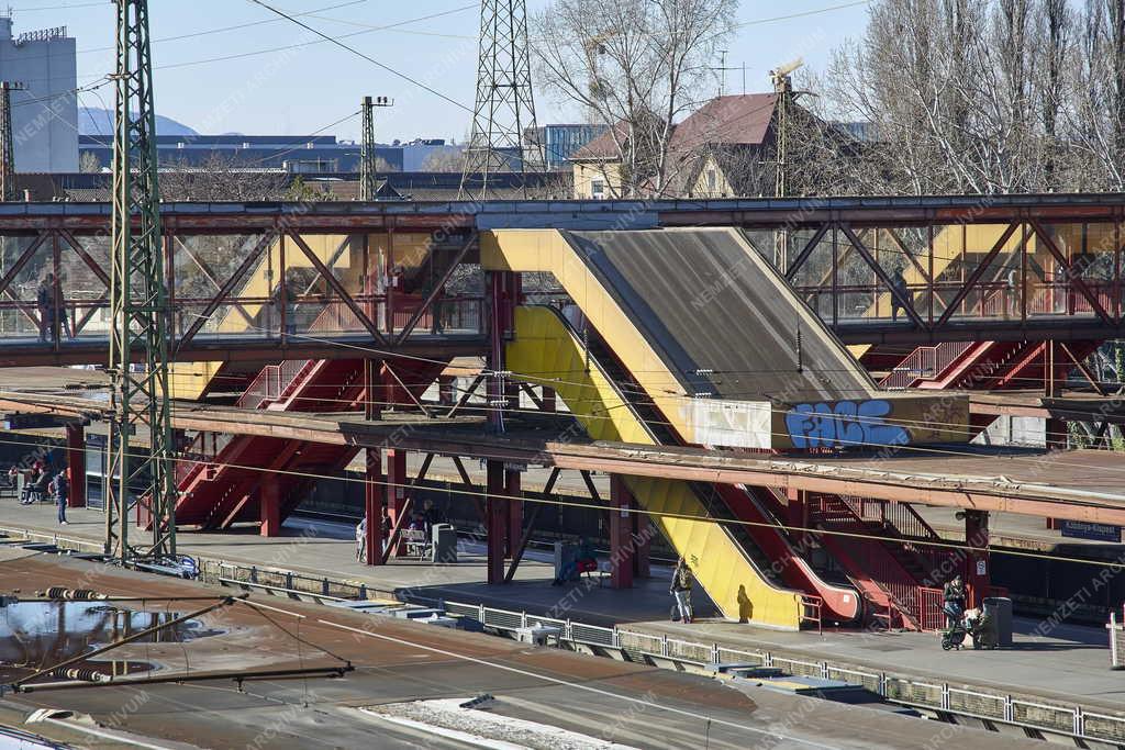 Közlekedés - Budapest - Kőbánya-Kispest vasútállomás