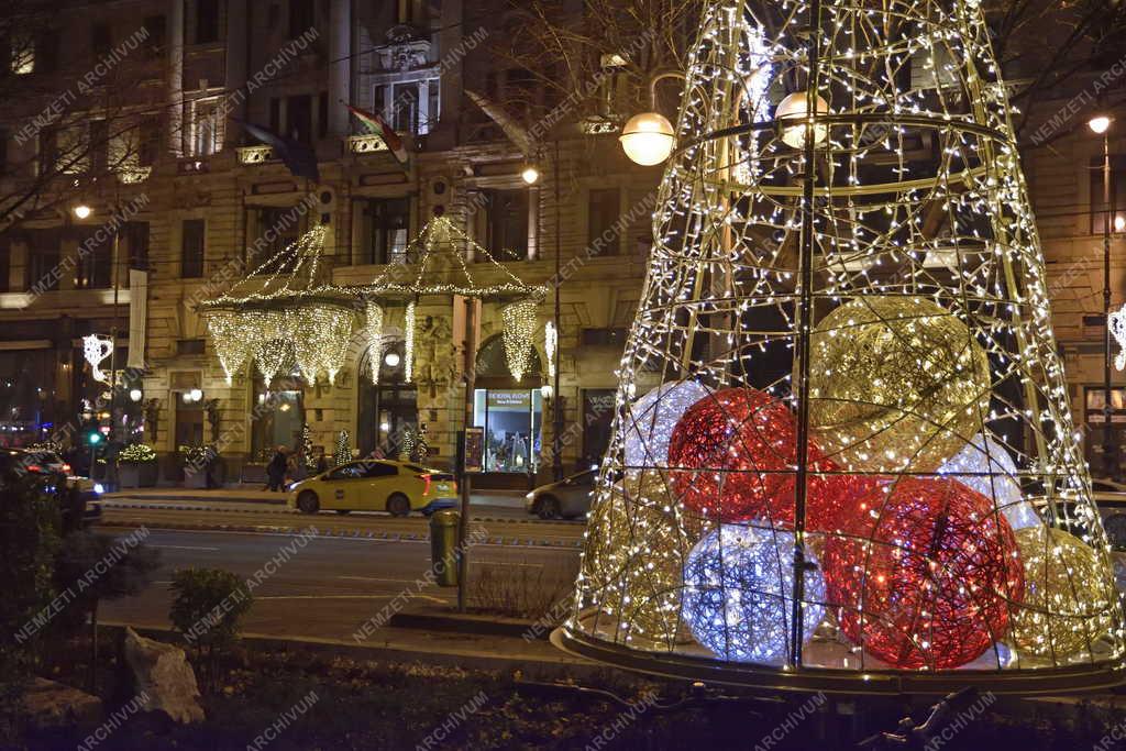 Városkép - Budapest - Karácsonyi díszkivilágítás