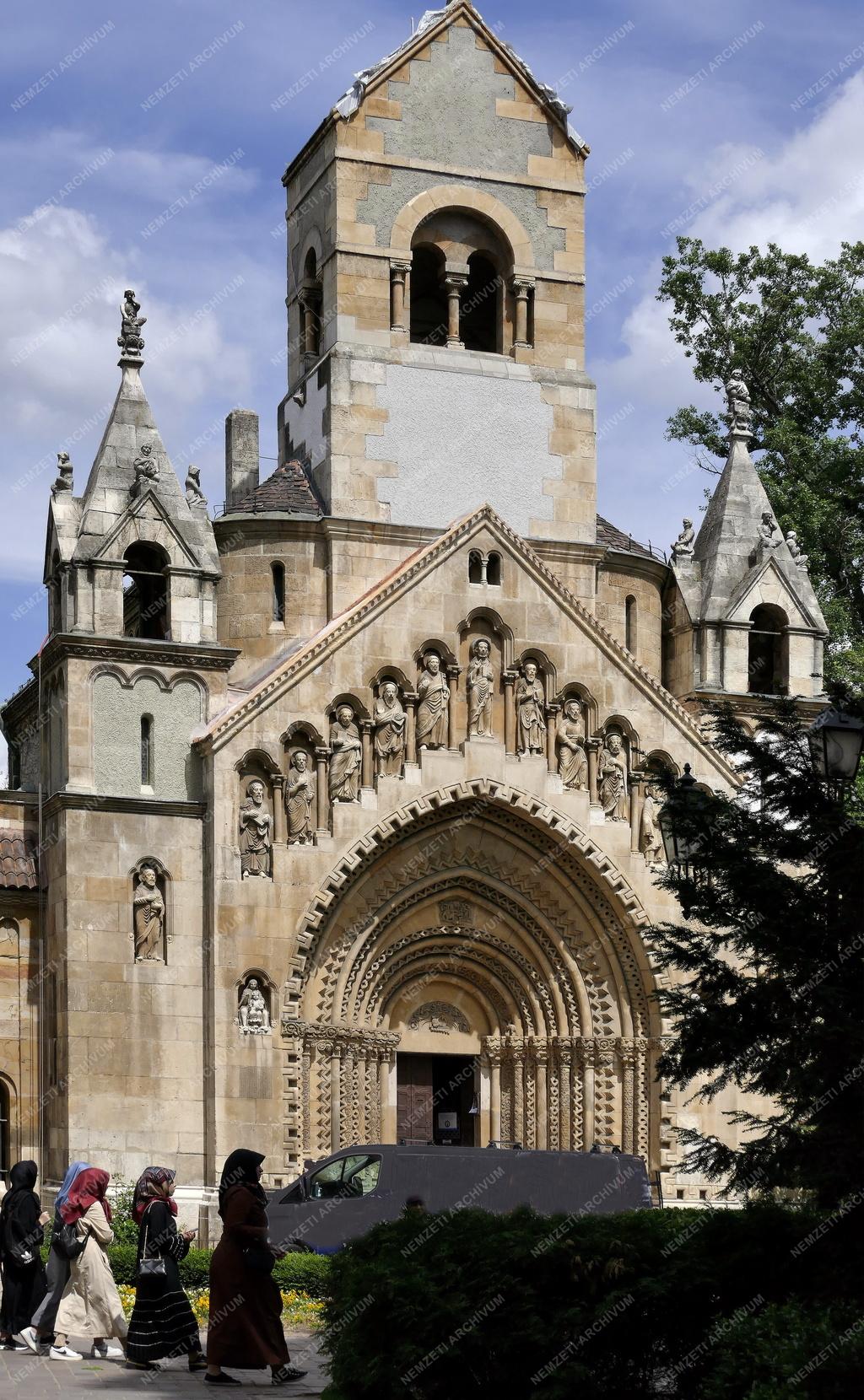 Műemlék - Budapest - Jáki kápolna a Vajdahunyad-várban