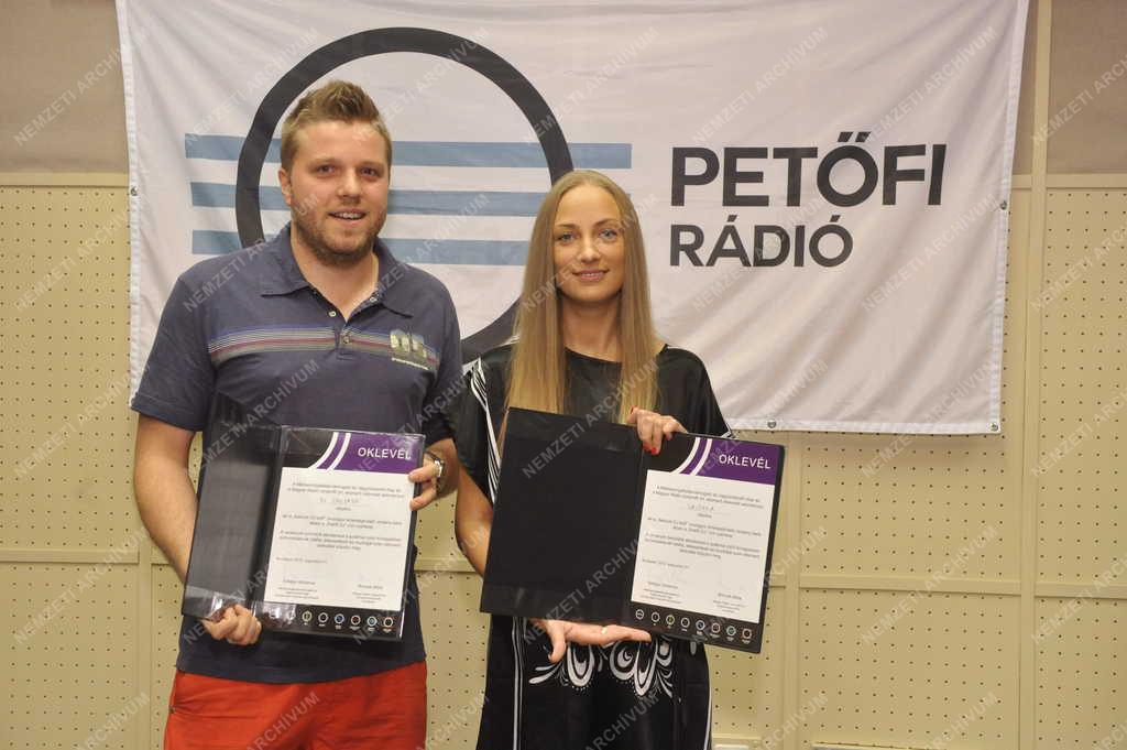 Média - Rádió - Nekünk DJ kell! 