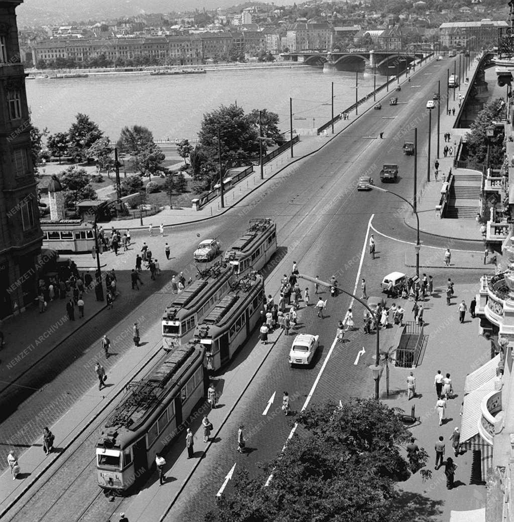 A szerző válogatása - Budapesti pillanatkép