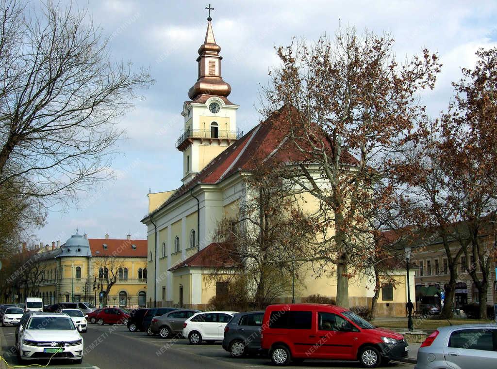 Városkép - Cegléd - A Kossuth tér 