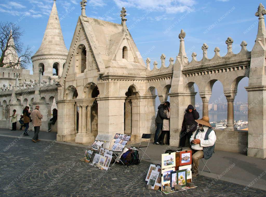 Életkép - Budapest - Turisták és képárus a Halászbástyán
