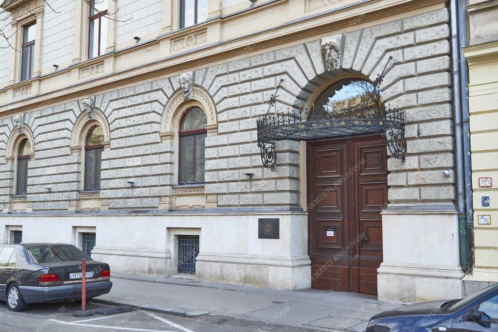 Gazdaság - Budapest - Opus Global Nyrt. székháza